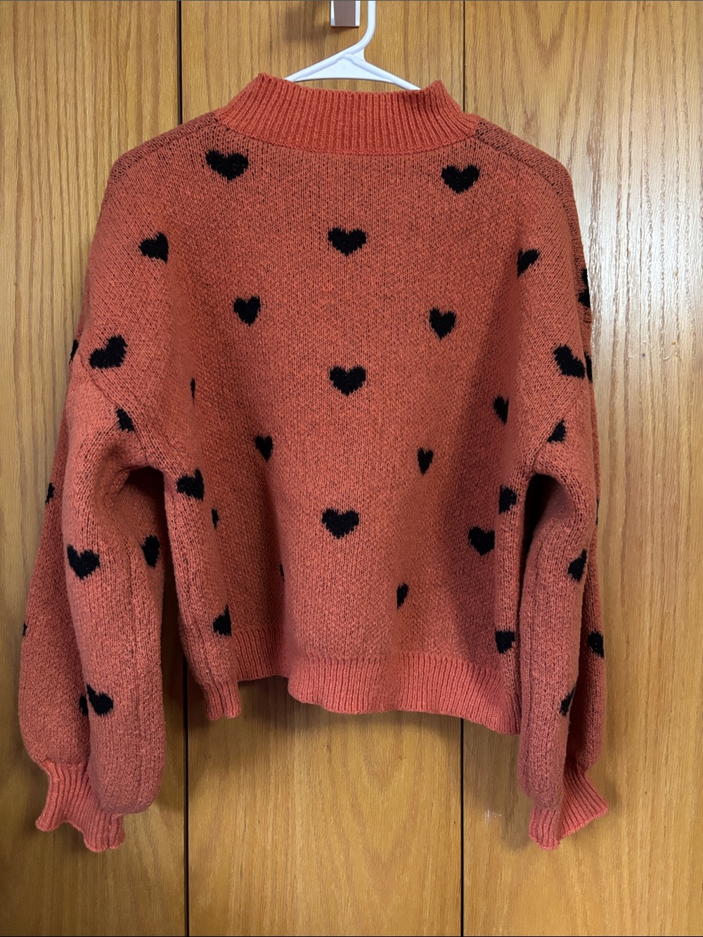 SHEIN Orange Heart Mock Neck Sweater in Black & Orange